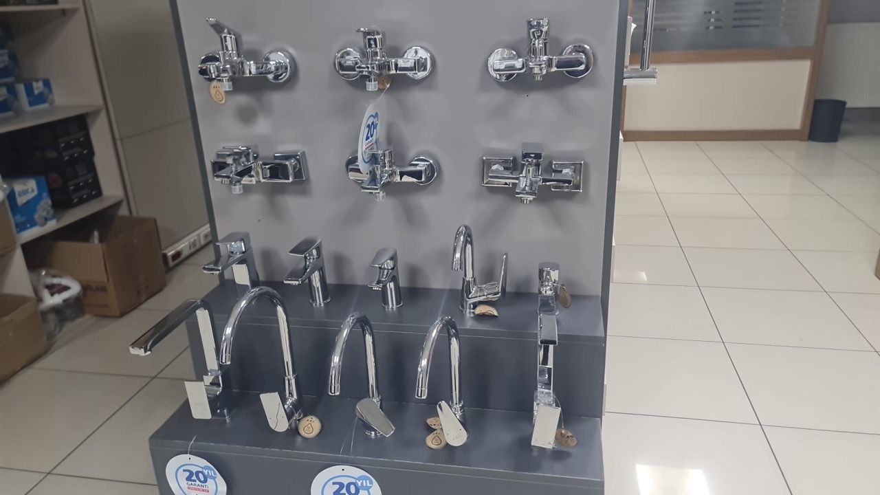 Banyo ve mutfak için farklı musluk ve batarya modelleri